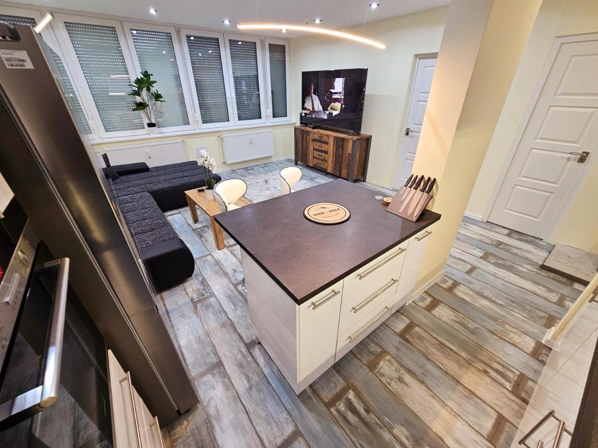 Urban Loft Apartment Salgotarjan Exterior photo